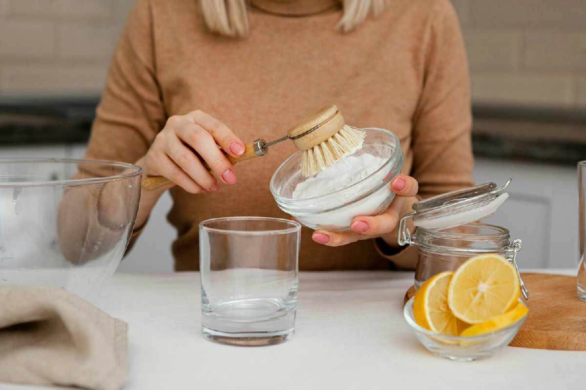 Benefici della combinazione tra bicarbonato e sapone bianco: usi efficaci e vantaggi per la casa