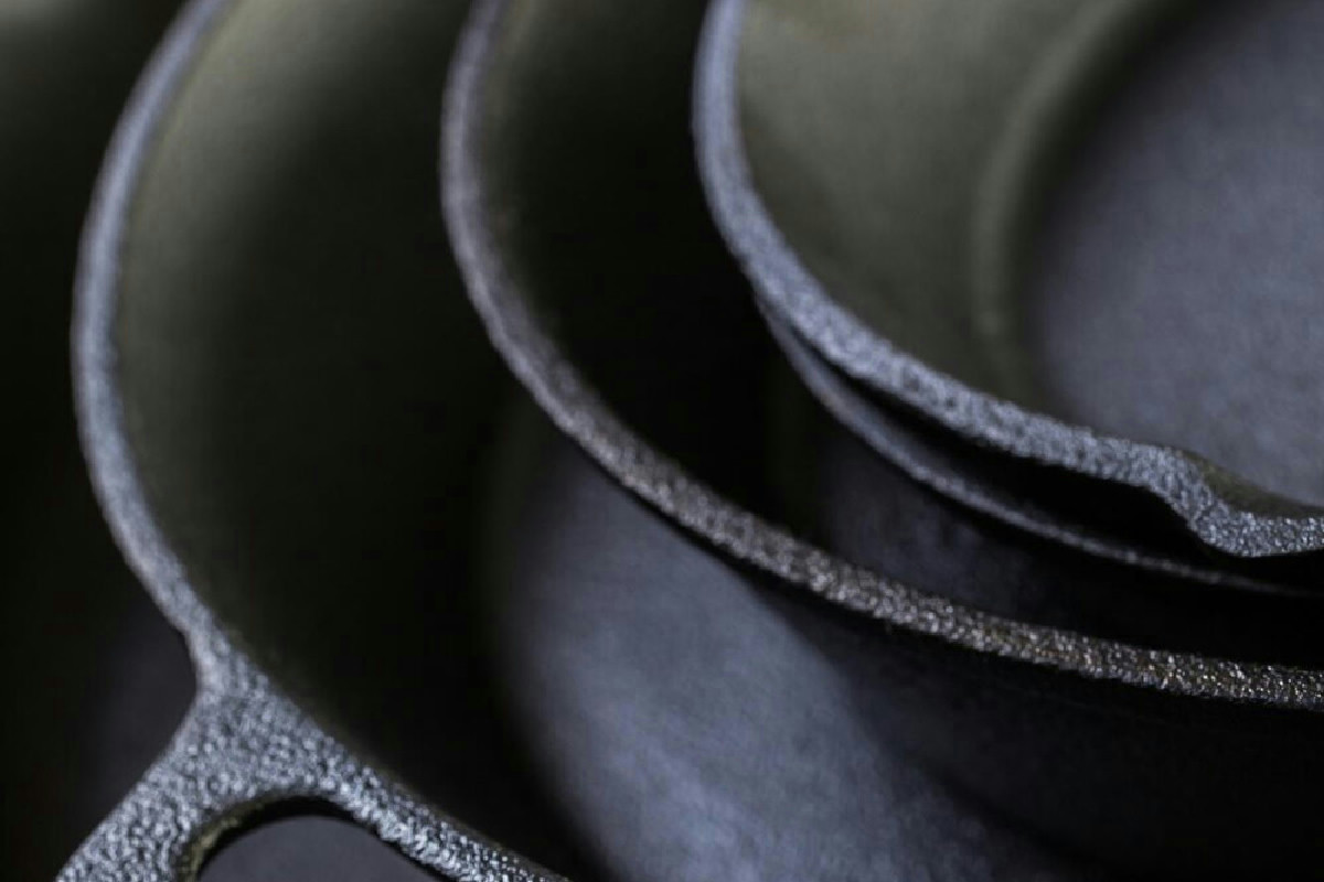 Errori da evitare per ridare brillantezza alle padelle antiaderenti in pochi minuti